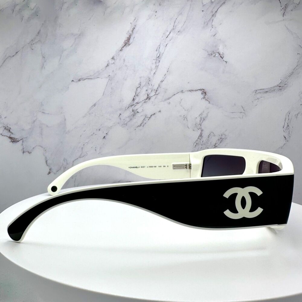 New CHANEL Sunglasses - Picture 5 of 16